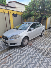 Fiat Linea 1.8 16v Essence Flex 4p