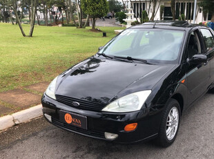 Ford Focus Sedan 2.0 Ghia 4p