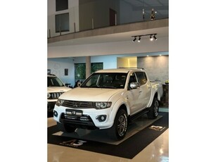 Mitsubishi L200 Triton 3.2 DID-H HPE 4WD (Aut) 2015