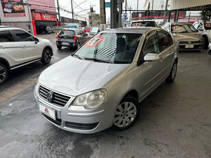 Volkswagen Polo Sedan 1.6 MI 8V FLEX 4P MANUAL