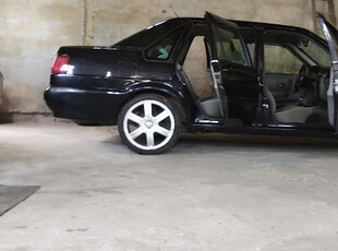 Volkswagen Santana 2.0 4p