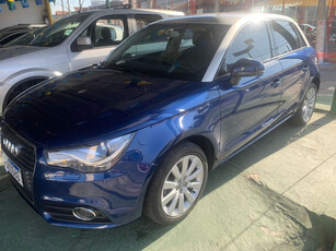 Audi A1 1.4 Tfsi Ambition S-tronic 5p