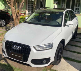 Audi Q3 2.0 Tfsi Attraction S-tronic Quattro 5p