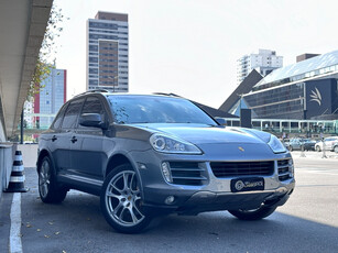 Porsche Cayenne 4.8 V8 S 5p