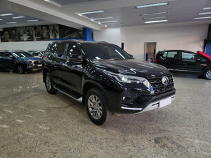 Toyota Hilux SW4 2.8 D-4D TURBO DIESEL SRX 7L 4X4 AUTOMÁTICO