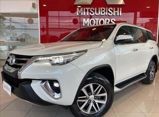 TOYOTA HILUX SW4