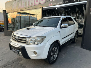 Hilux Sw4 Srv D4-d 4x4 3.0 Tdi Dies. Aut