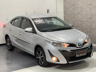 Toyota Yaris Sedán xs 1.5 Automático