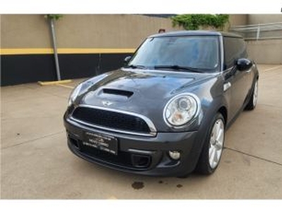 Mini Cooper 1.6 S 16V Turbo Gasolina 2p Automático