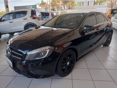 Mercedes-Benz Classe A 200 Urban 1.6 DCT Turbo 2015