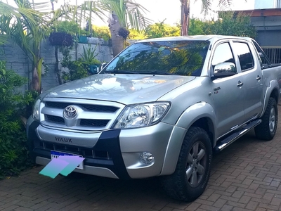 Toyota Hilux 2.5 Cab. Dupla 4x2 4p