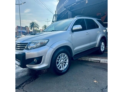 Toyota SW4 SRV 3.0 4X4 (7 Lugares) 2013