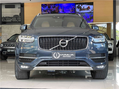 Volvo XC90 2.0 D5 DIESEL MOMENTUM AWD GEARTRONIC