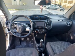 Etios 2014 1.5 XLS ótimo estado