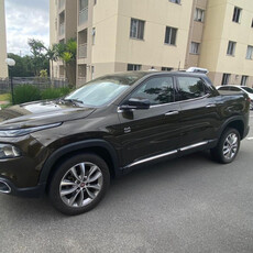 Fiat Toro 2.0 Volcano 4x4 Aut. 4p