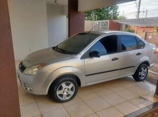 Fiesta sedan Aceito Trocar