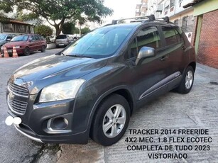 Gm-Tracker 2014 freeride 1.8/16v flex 4x2 completo som/alarme 2023 vistoriado no meu nome