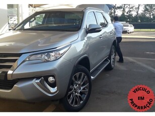 Toyota SW4 2.7 SR 5L 4x2 (Aut) (Flex) 2017