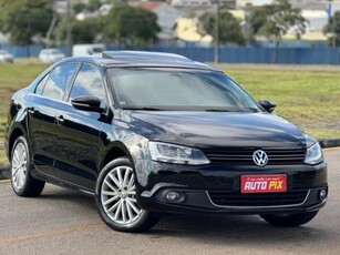 Volkswagen Jetta 2.0 TSI Highline DSG 2012