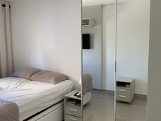 Apartamento com 2 Quartos, por R$ 240.000,00