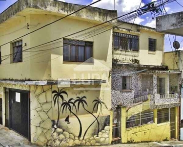 6 dormitórios na Rua álvaro Cavalcante