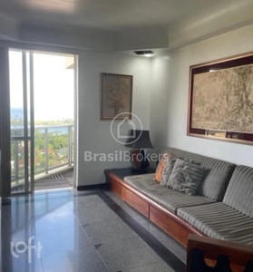 Apartamento à venda em Barra da Tijuca com 205 m², 4 quartos, 1 suíte, 2 vagas