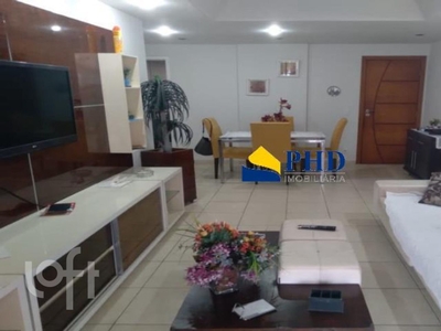 Apartamento à venda em Recreio dos Bandeirantes com 115 m², 2 quartos, 1 suíte, 1 vaga