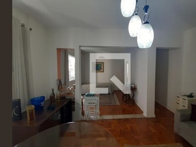 APARTAMENTO no 4º andar com 1 dormitório