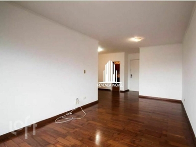 Apartamento à venda em Vila Nova Conceição com 84 m², 3 quartos, 1 vaga