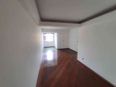 Apartamento com 3 quartos para alugar no bairro Barro Preto, 100m²