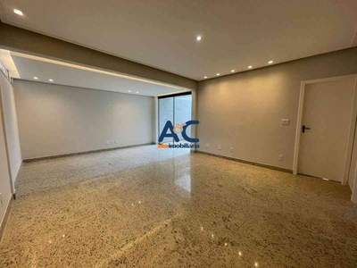 Apartamento com 4 quartos para alugar no bairro Castelo, 190m²