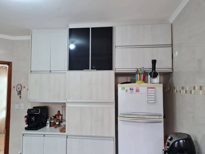 Casa com 3 Quartos e 3 banheiros à Venda, 123 m² por R$ 650.000