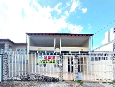 Casa com 5 quartos para alugar no bairro Taguatinga Norte