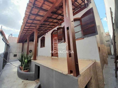 Casa em Condomínio com 3 quartos à venda no bairro Piratininga (venda Nova), 130m²