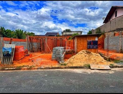 Casa no Bairro Badenfurt em Blumenau com 3 Dormitórios (3 suítes) e 131.45 m²