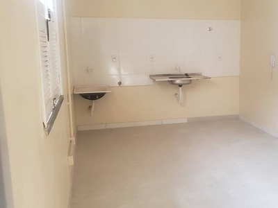 Kitnet e 1 banheiro para Alugar, 30 m² por R$ 800/Mês