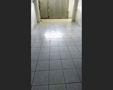 Vendo casa na Forene por 100 mil, 3 quartos, 2 salas, 2 banheiros, garagem, quintal