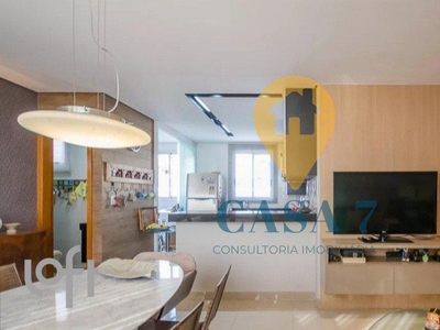 Apartamento à venda em Vila Paris com 67 m², 2 quartos, 2 suítes, 2 vagas