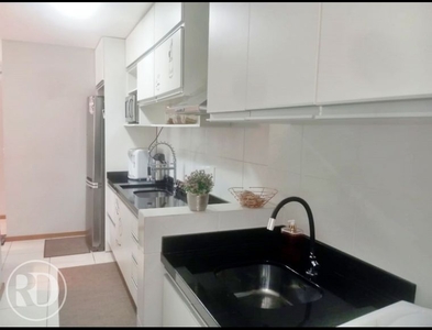 Apartamento no Bairro Água Verde em Blumenau com 2 Dormitórios (1 suíte)