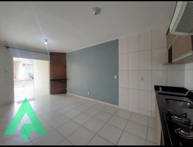 Casa no Bairro Salto Norte em Blumenau com 2 Dormitórios e 61 m²