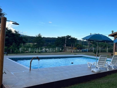 Casa com piscina e vista espetacular em São Pedro SP