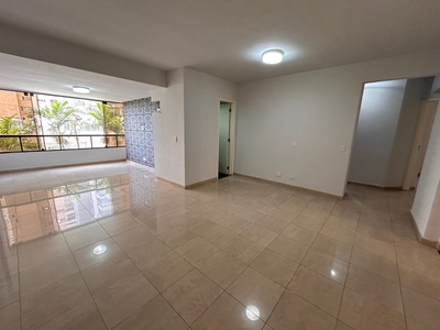 Apartamento em Setor Nova Suiça, Goiânia/GO de 108m² 3 quartos à venda por R$ 639.000,00