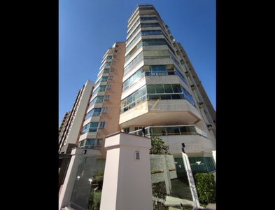 Apartamento no Bairro Vila Nova em Blumenau com 4 Dormitórios (1 suíte) e 200 m²