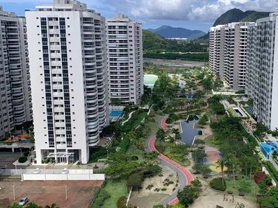 Barra da Tijuca , vendo apartamento 3 quartos com dependências e duas vagas