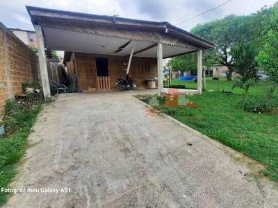 Casa , 3 dormitórios, 1 banheiros, 2 vagas na garagem, 20M² de Área Construída