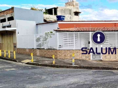 Casa Comercial com 5 quartos à venda no bairro Cachoeirinha, 190m²