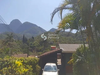 Casa em Araras, Petrópolis/RJ de 137m² 2 quartos à venda por R$ 629.000,00