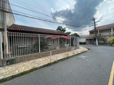 Casa em Barreira Cravo, Volta Redonda/RJ de 125m² 4 quartos para locação R$ 3.500,00/mes