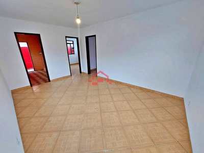 Casa em Carlos Prates, Belo Horizonte/MG de 50m² 2 quartos para locação R$ 1.300,00/mes