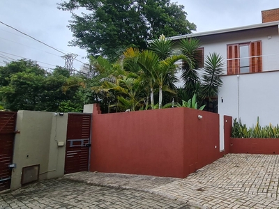 Casa em Chácara Canta Galo, Cotia/SP de 280m² 3 quartos à venda por R$ 949.000,00